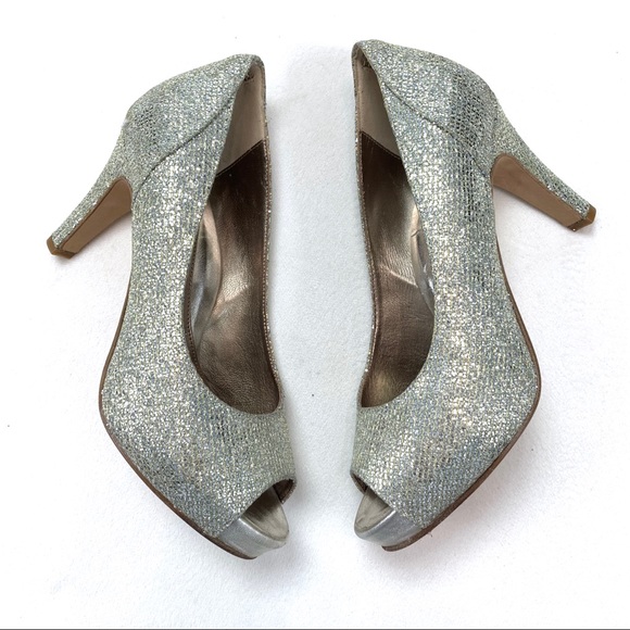 Dana Davis Livigno Peep Toe Pump - Picture 3 of 8